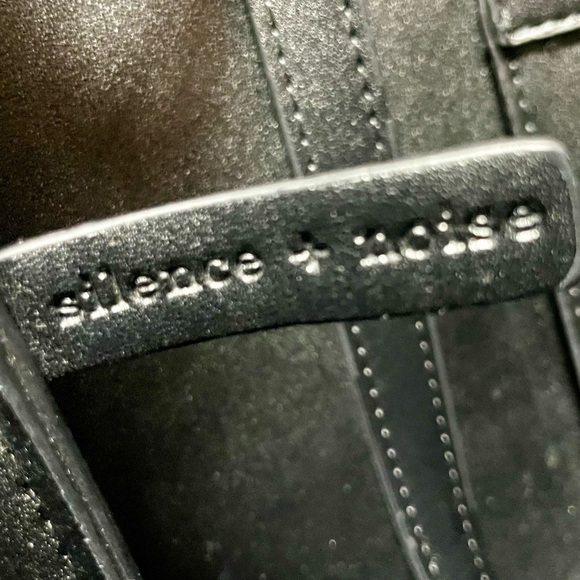 Silence + Noise Jule Oversized Tote Bag - Picture 9 of 9